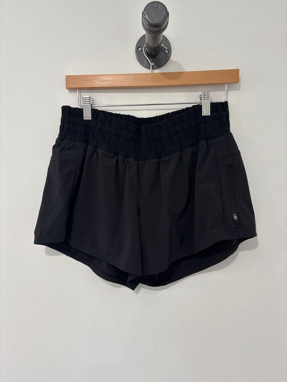 Lululemon Tracker Shorts 3.5" Black Size 10